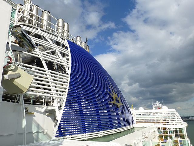 P&O Azura [detail] (2) - 29 May 2015