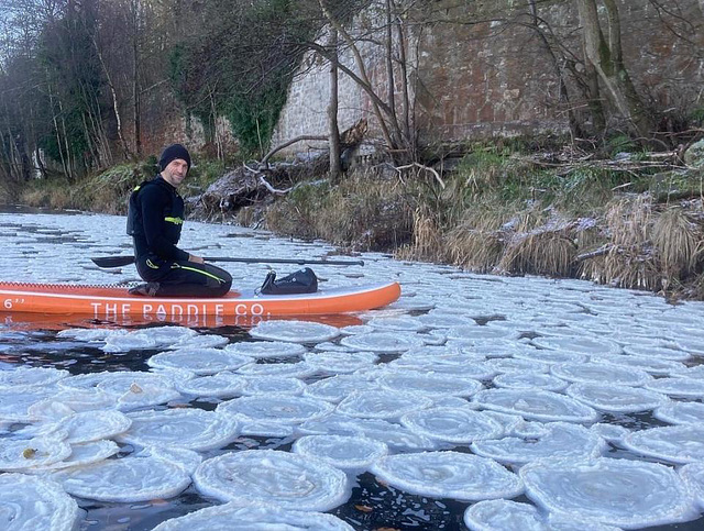 gbww [22] - River Tyne ice pancakes