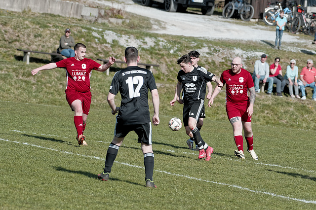 20250412_Voigtsfeld Benne, Fußball, Wildpflanzen
