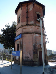 Ein Rest Bahnhofsgeschichte in Verbania