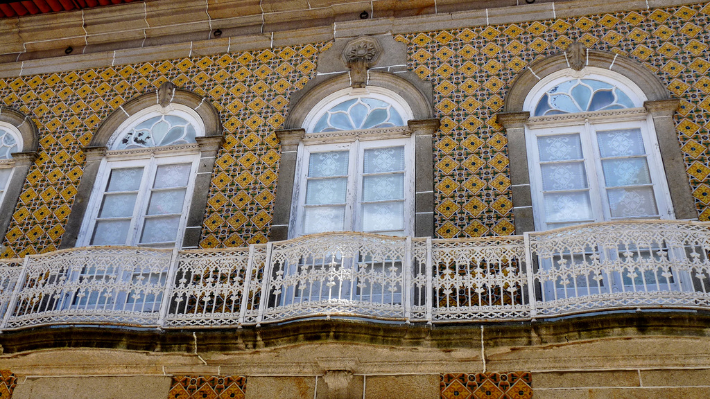 Barcelos- Tiled Buiding