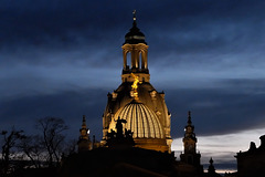 Kuppeln der Kunstakademie und der Frauenkirche Dresden