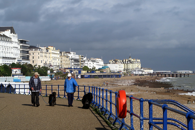 IMG 2115-001-On the Promenade