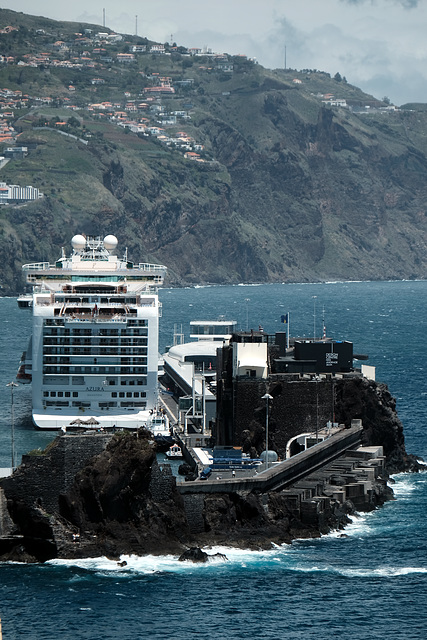 Madeira Funchal May 2016 Xpro2  View from Reids 3 Azura