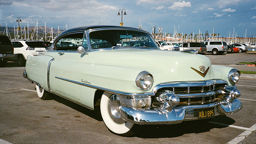 1953 Cadillac Coupe DeVille - Fujica DL-100 - Ultramax 400