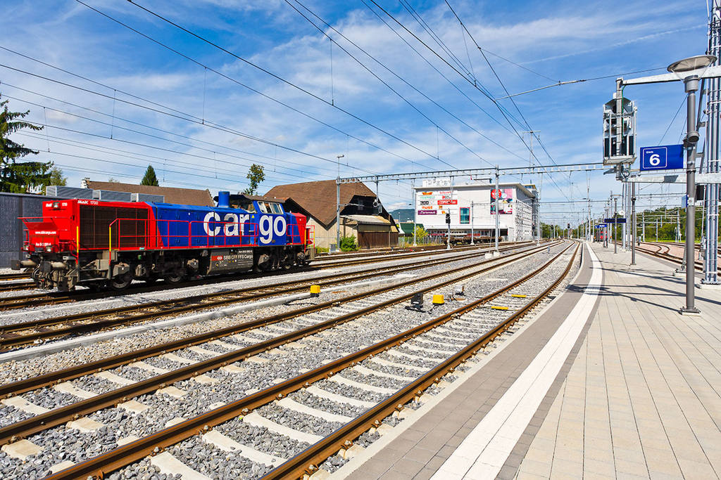 110906 Suhr Am843 B