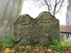 c18 gravestone, ash by sandwich church, kent (6)
