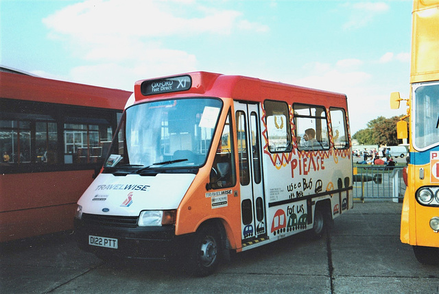 Stagecoach Oxford (Thames Transit) 122 (D122 PTT) at Showbus, Duxford – 21 Sep 1997 (371-03)