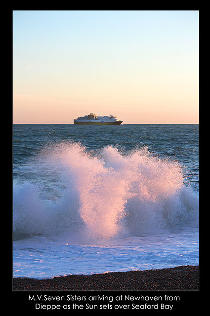 MV Seven Sisters arrives as the Sun sets - Seaford - 29.5.2015