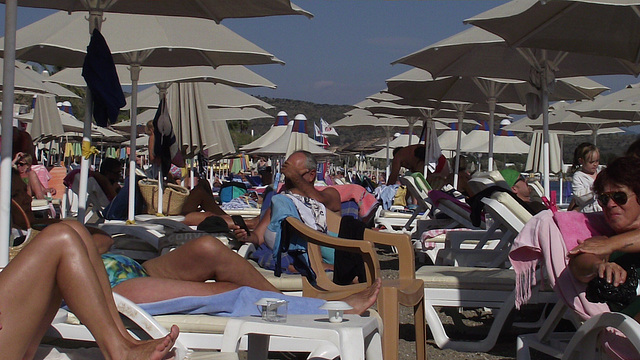 The last holiday makers soaking up the sun