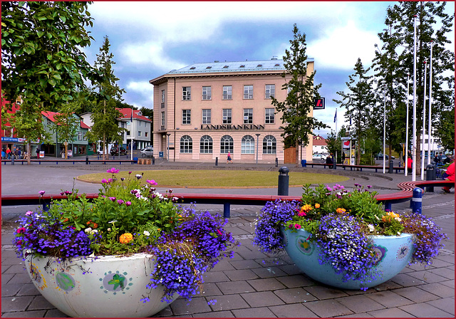 Akureyri : la piazza principale - (512)