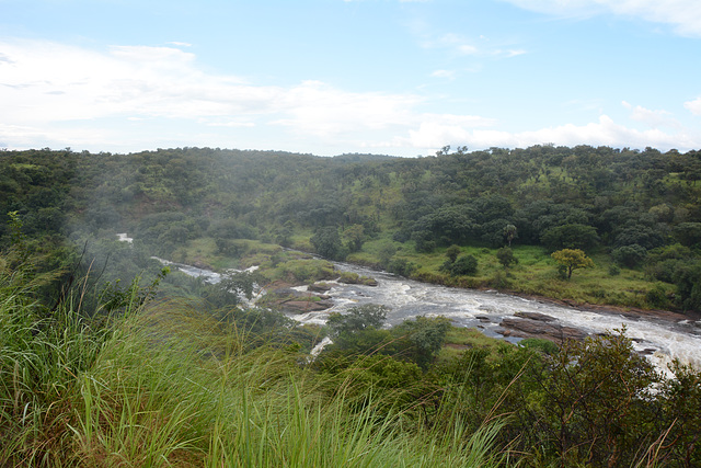 Uganda, The Victoria-Nile River and Water Dust from Murchison Falls