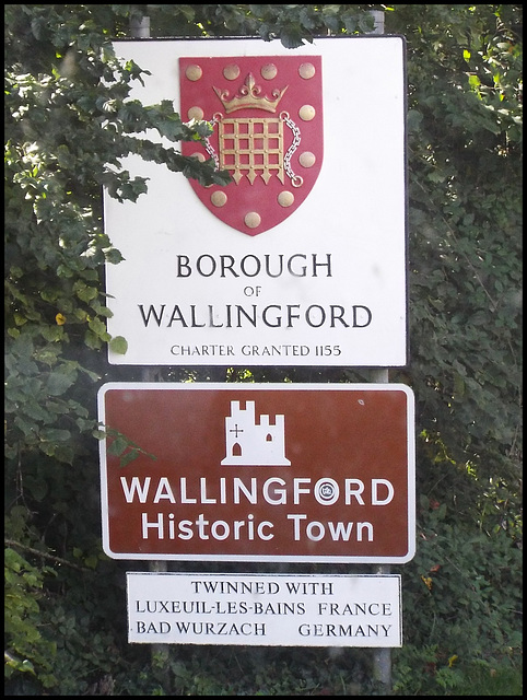 Wallingford sign