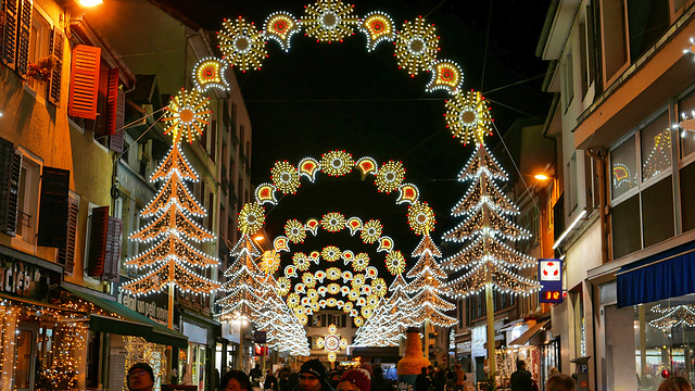 MONTBELIARD: Marché de Noël 15.