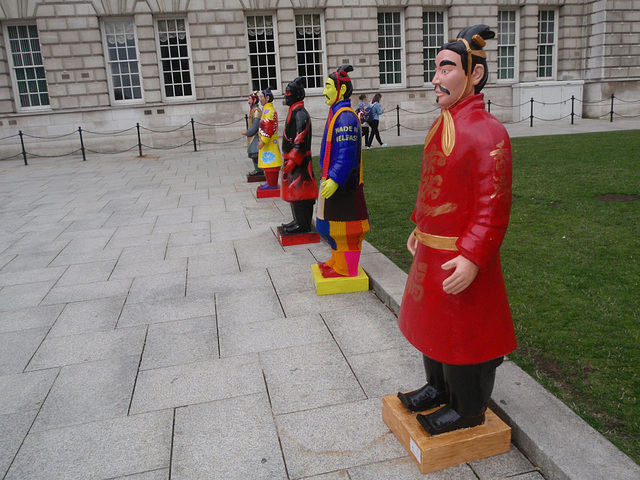 Belfast, Chinese Doll in City Hall Garden