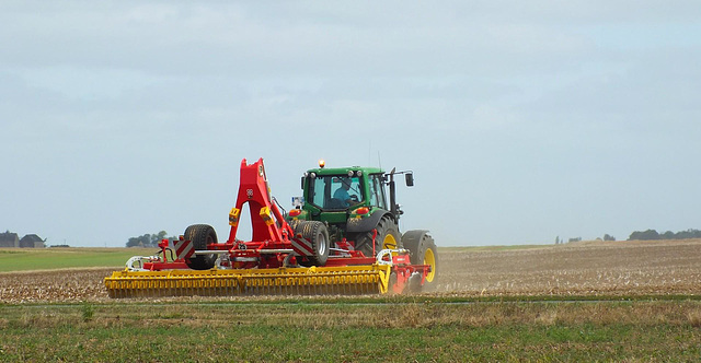 Travaux des champs en Loir et Cher