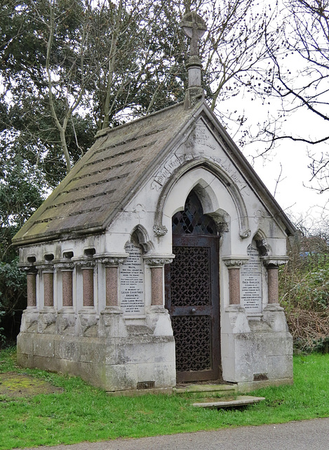 st pancras and islington cemetery, east finchley, london