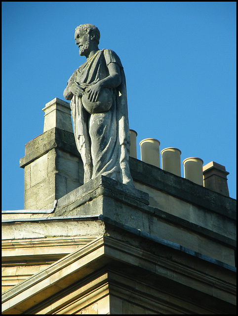 bloke on Queen's roof