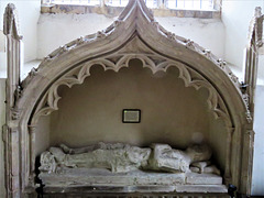 c14 tomb with effigy of knight, thomas de baa +1339, ickham church, kent (11)