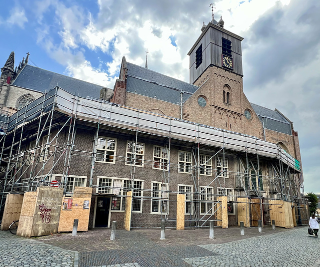 Work on the Hooglandse Kerk