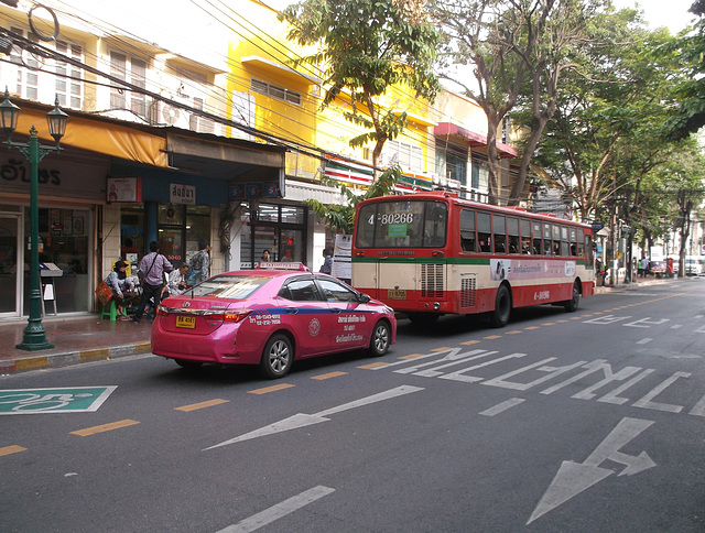 Bus et taxi