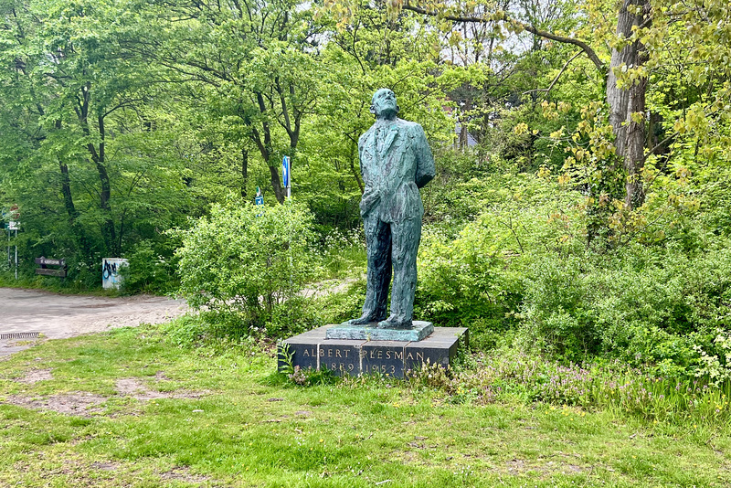 The Hague 2023 – Statue of Albert Plesman