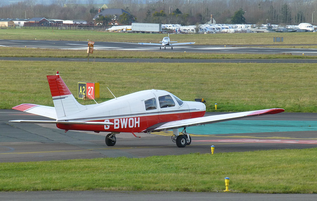 G-BWOH at Gloucestershire Airport - 20 December 2014