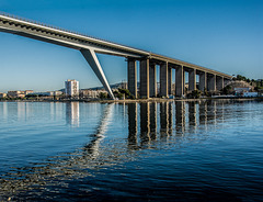 Reflets à Martigues..............