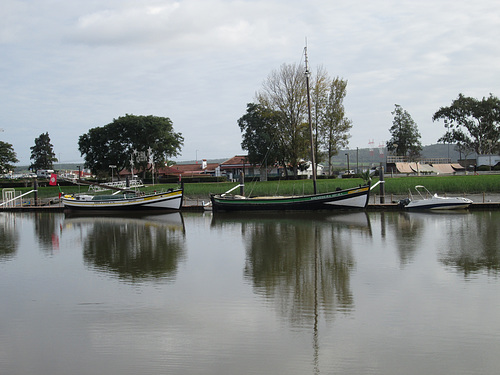 Salt galleons Amendoeira and Pinto Luísa.