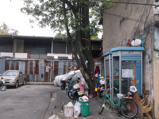 Deux cabines téléphoniques thaï