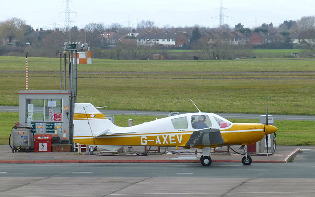 G-AXEV at Gloucestershire Airport - 20 December 2014