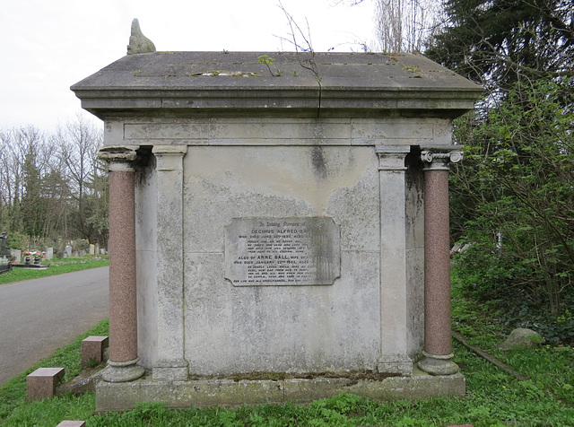 st pancras and islington cemetery, east finchley, london