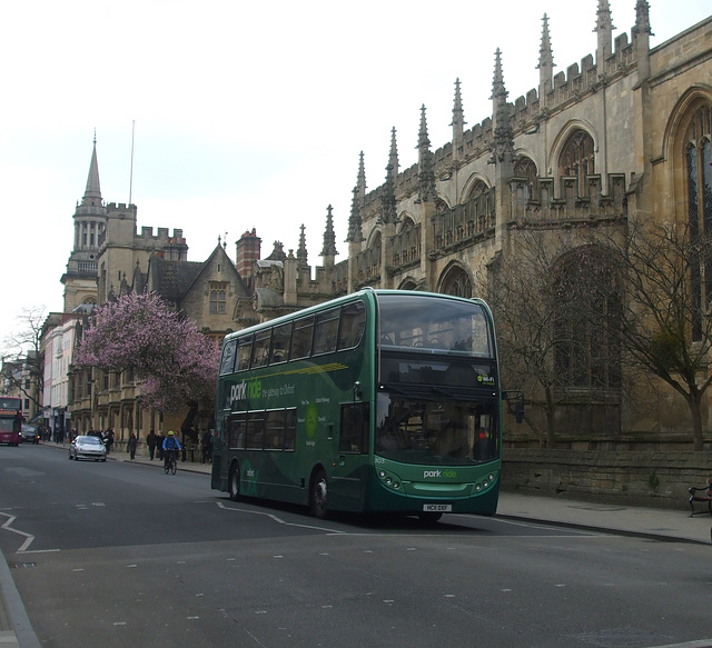 DSCF2696 Oxford Bus Company (City of Oxford Motor Services) HC11 OXF in Oxford - 27 Feb 2016