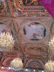 Salle des fêtes, 4.