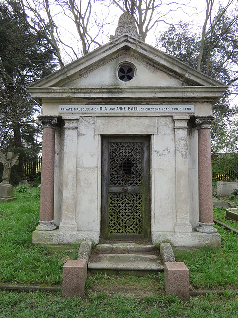 st pancras and islington cemetery, east finchley, london