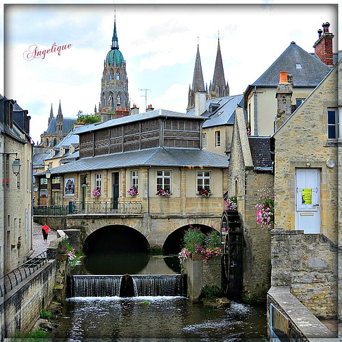 Bayeux ..........Bon jeudi à tous mes ami(e)s ❤️