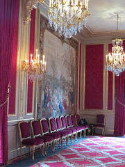 Salle des fêtes, 7.