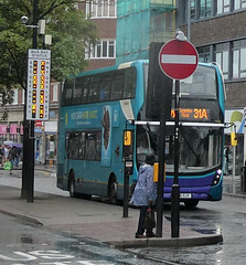 Indication to bus drivers in Leicester - 27 Jul 2019 (P1030379 (2)