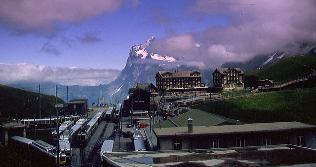 Kleine Scheidegg/Wetterhorn-- 2.065  m     en  3.693 m---1988