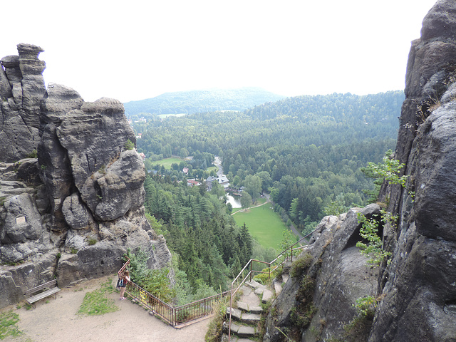 Nonnenfelsen - Blick auf Johnsdorf