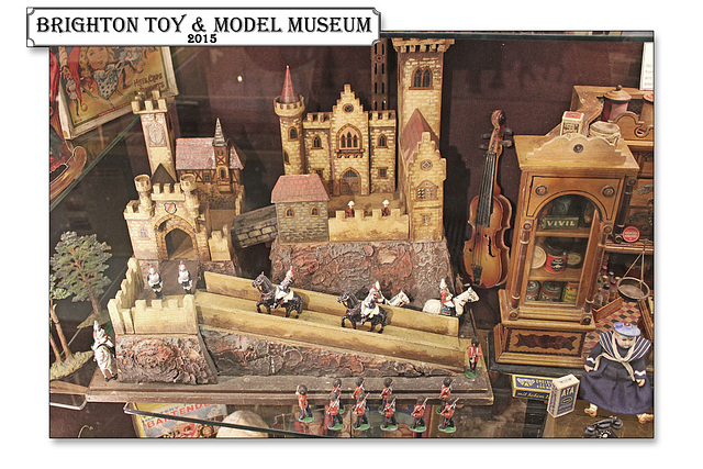 Fort with other Edwardian toys - Brighton Toy & Model Museum - 31.3.2015