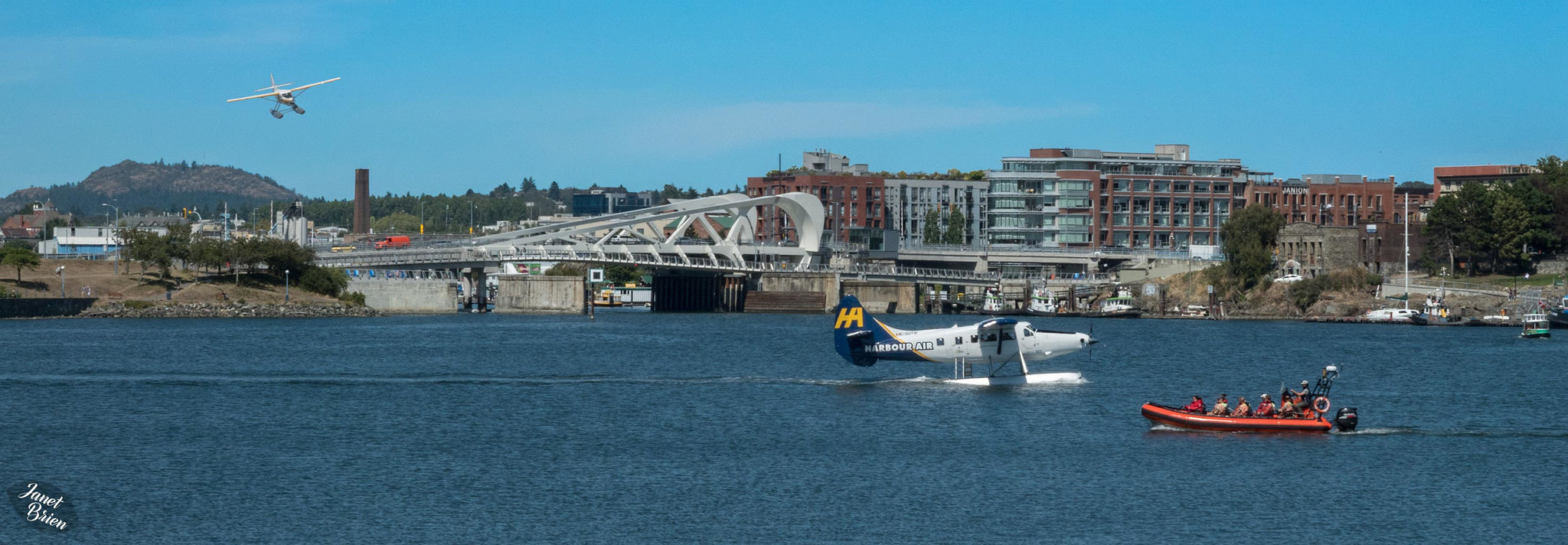 A Day Walking in Victoria, Part 1--This is Victoria Harbor! (+11 insets!)