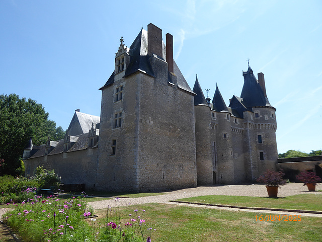 château de FOUGERES SUR BIEVRE Indre et loire 1/3 château de FOUGERES SUR BIEVRE Indre et loire 1/3