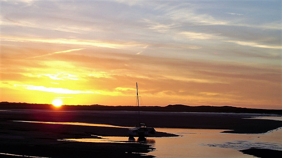 The tide was coming quite quickly which made the pictures different all the time