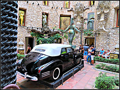 Museo Dalí, 24