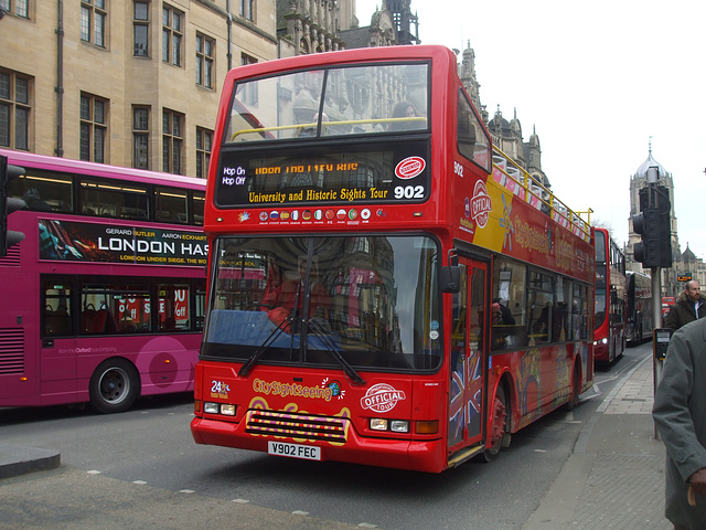 DSCF2713 Tappins (City Sightseeing Oxford) V902 FEC - Feb 2016