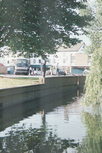 Chenery H64 PDW (National Express livery) in Thetford - 18 Jul 1994