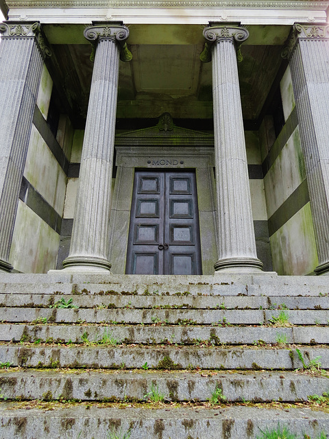 st pancras and islington cemetery, east finchley, london