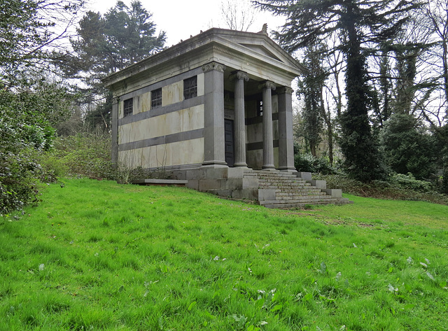 st pancras and islington cemetery, east finchley, london