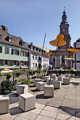 Worms - Am Schlossplatz mit Blick zur Dreifaltigkeitskirche